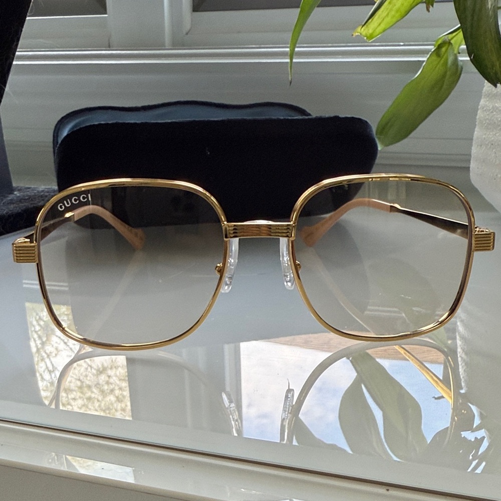 Gucci Unisex Gold Frame Glasses